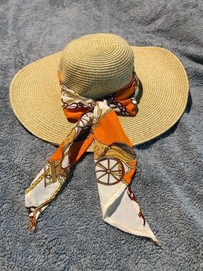 Wide brim sun hat *NWT*